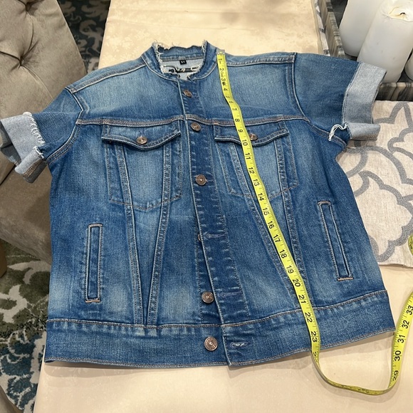 7 For All Mankind Short Sleeves Denim Jacket NWOT - Picture 13 of 13